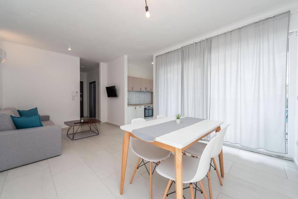 Apartments House Novel Novalja Luaran gambar