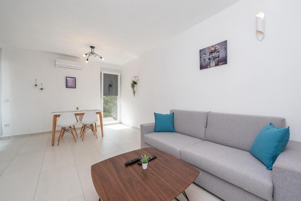 Apartments House Novel Novalja Luaran gambar